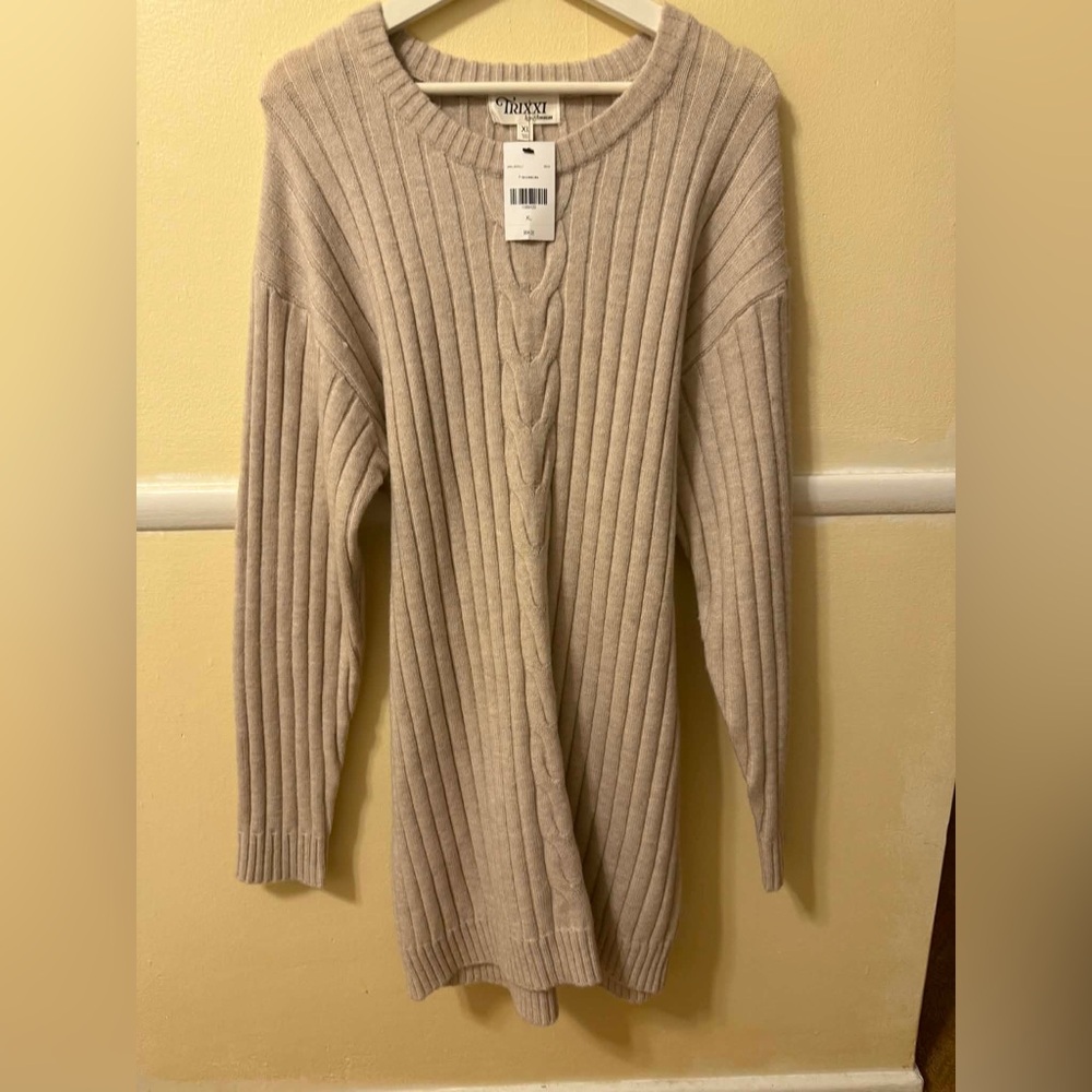 Knit Tie-Back Ribbed dress  in Beige